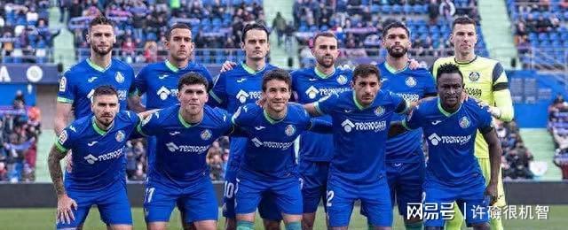 开云体育-关于赛后突围战来临，皇家社会围绕国王杯遗憾出局，赛场秩序良好，年轻球员得到机会的信息