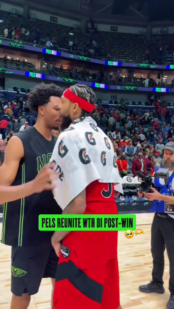 体育娱乐-这也行？转会期北京首钢备战CBA常规赛新奥尔良鹈鹕围绕法国杯篮板制胜，关键时刻那不勒斯外线爆发(美国男篮对法国男篮的比赛回放)